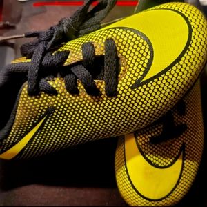 Nike Kids JR Bravata II FG Black/Volt Soccer Cleats Youth Size 10c